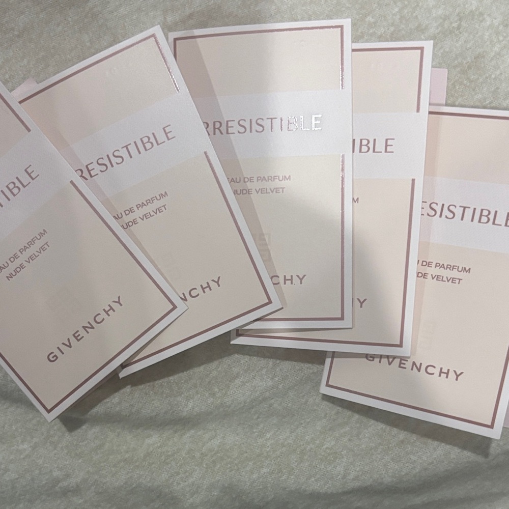 Givenchy Irresistible Velvet Discovery Set
